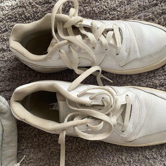 white nikes - Picture 5 of 5